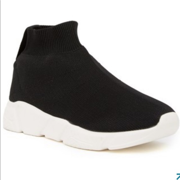 Steve Madden Shoes - Steve Madden Donovan Sock Sneaker